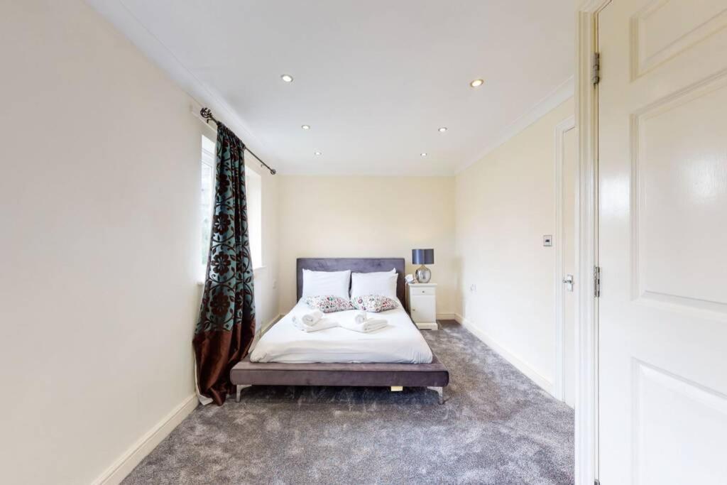 Ferienwohnung Super 2 Bed House With Privategarden London Exterior foto