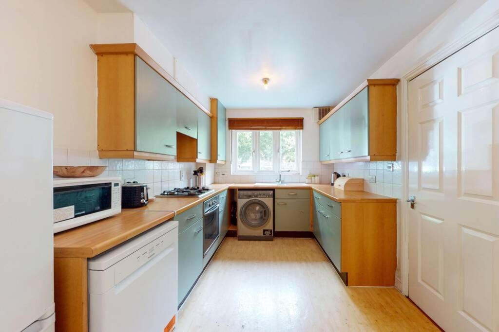 Ferienwohnung Super 2 Bed House With Privategarden London Exterior foto